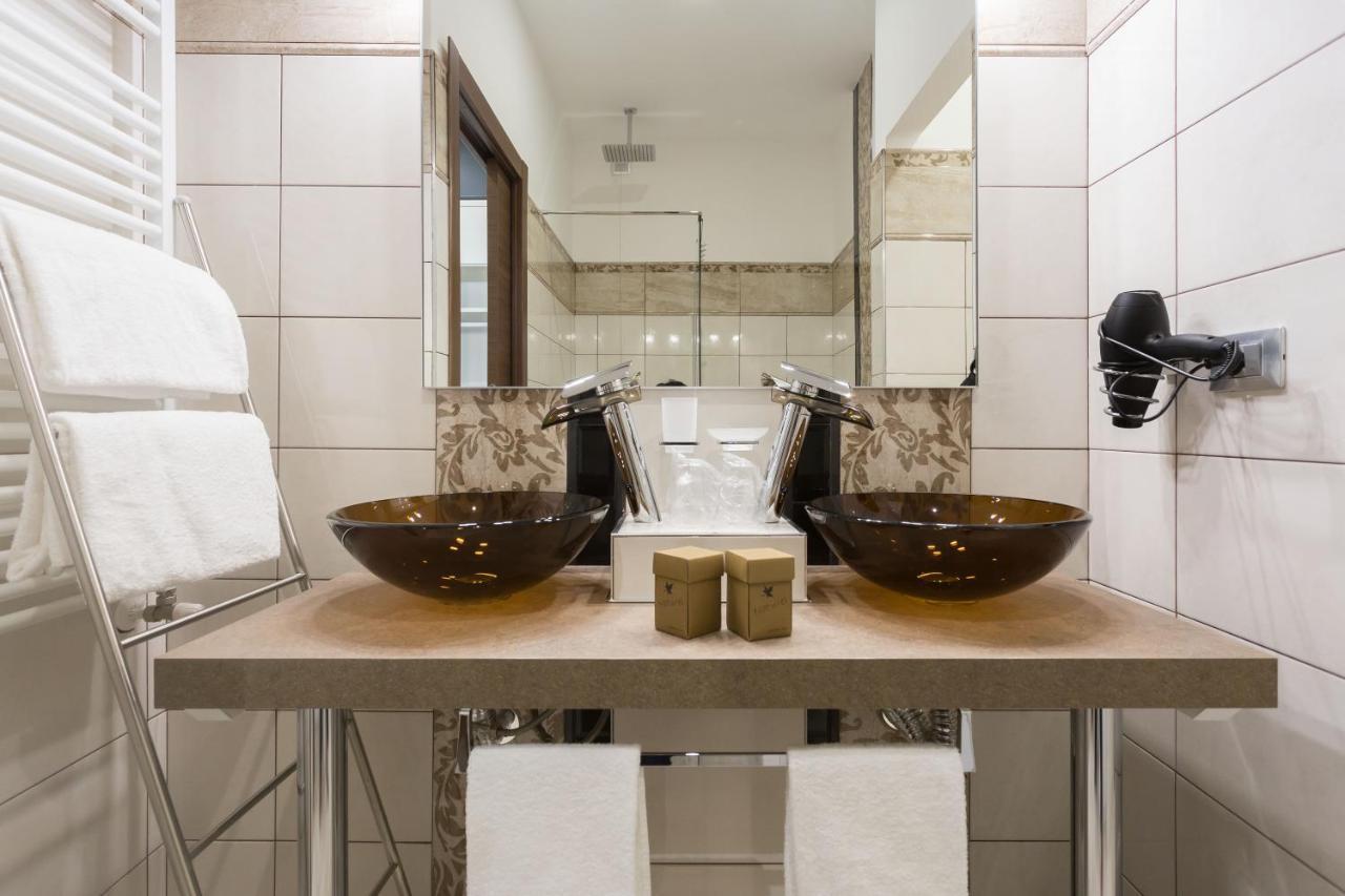 Aparthotel Durini Milan Luaran gambar